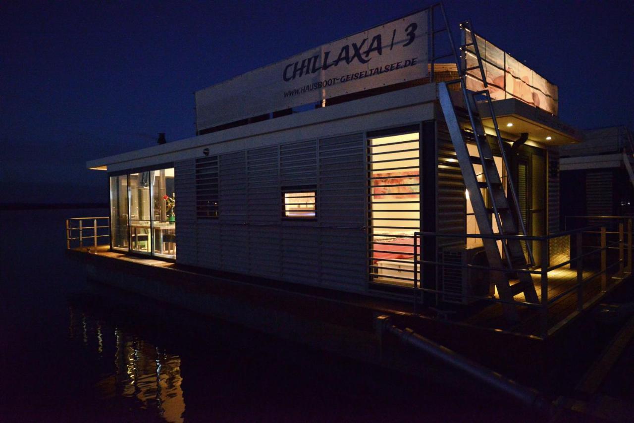 Hausboote Und Ferienhaeuser Marina Muecheln Mucheln Zewnętrze zdjęcie