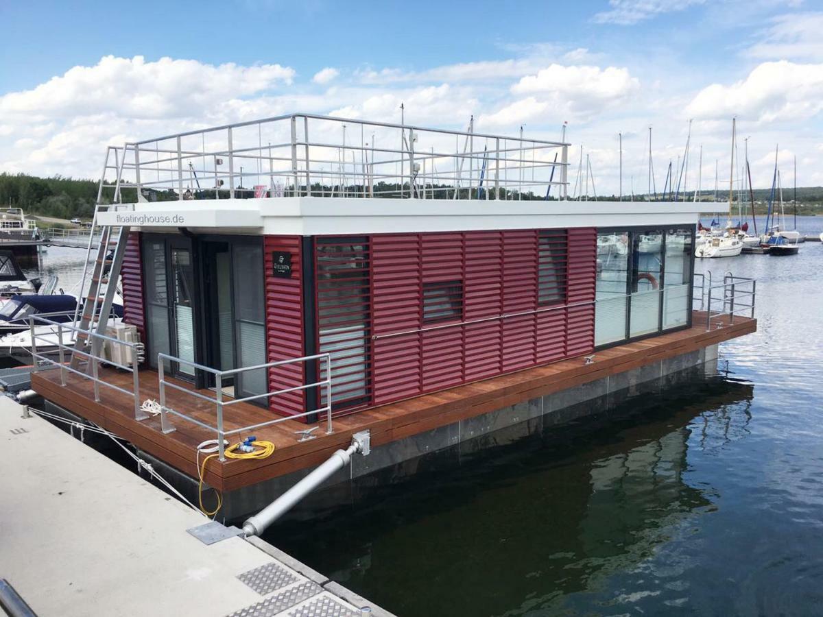 Hausboote Und Ferienhaeuser Marina Muecheln Mucheln Zewnętrze zdjęcie