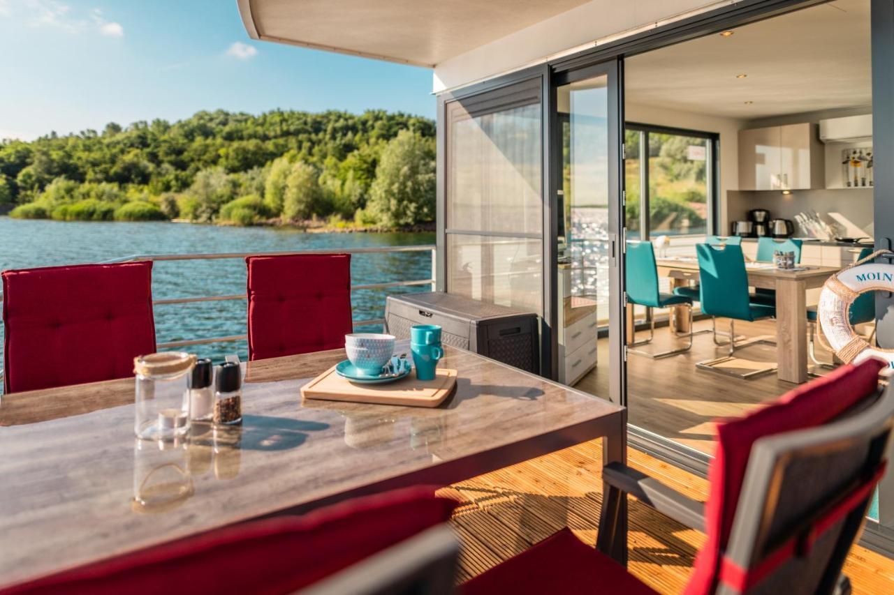 Hausboote Und Ferienhaeuser Marina Muecheln Mucheln Zewnętrze zdjęcie