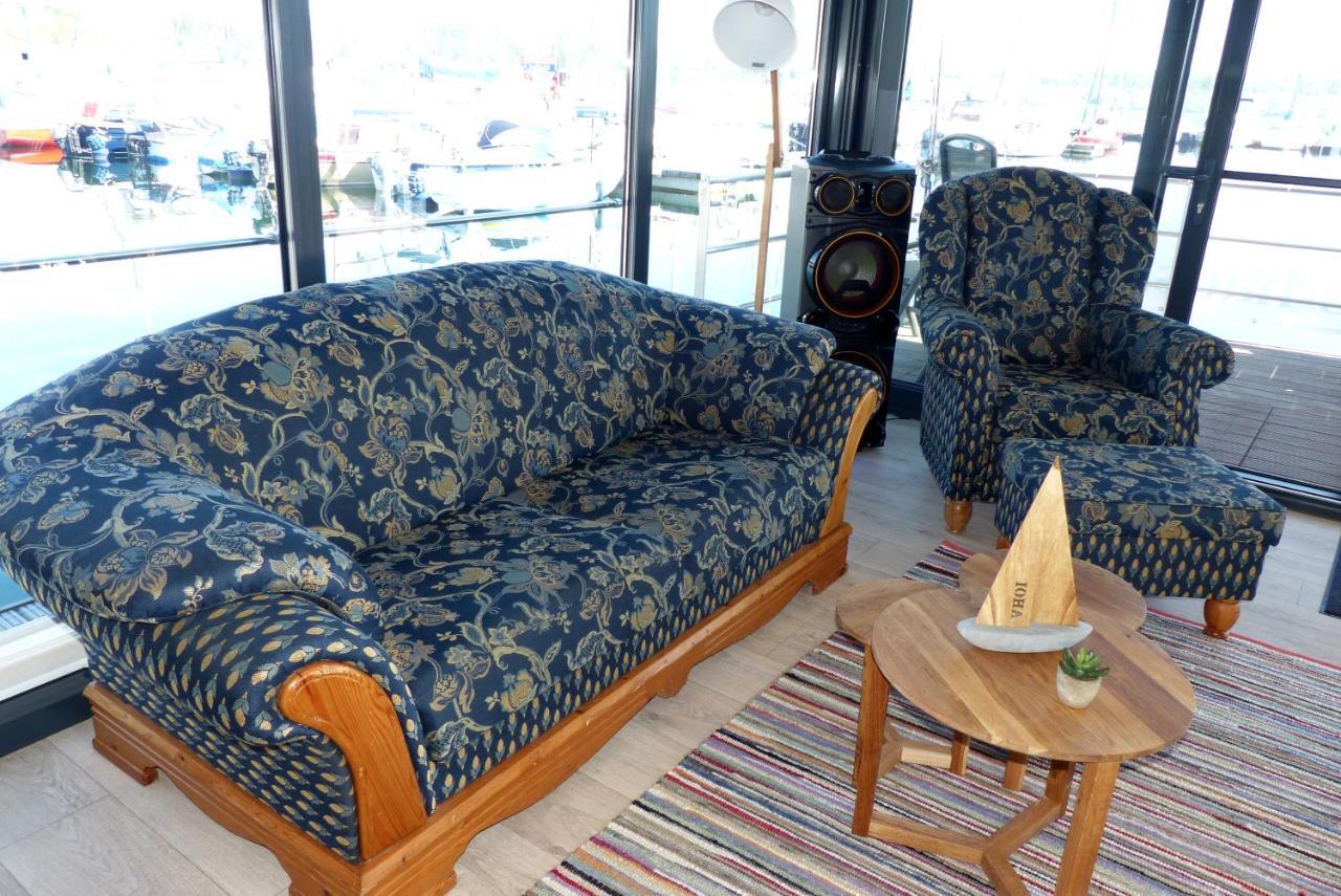 Hausboote Und Ferienhaeuser Marina Muecheln Mucheln Zewnętrze zdjęcie
